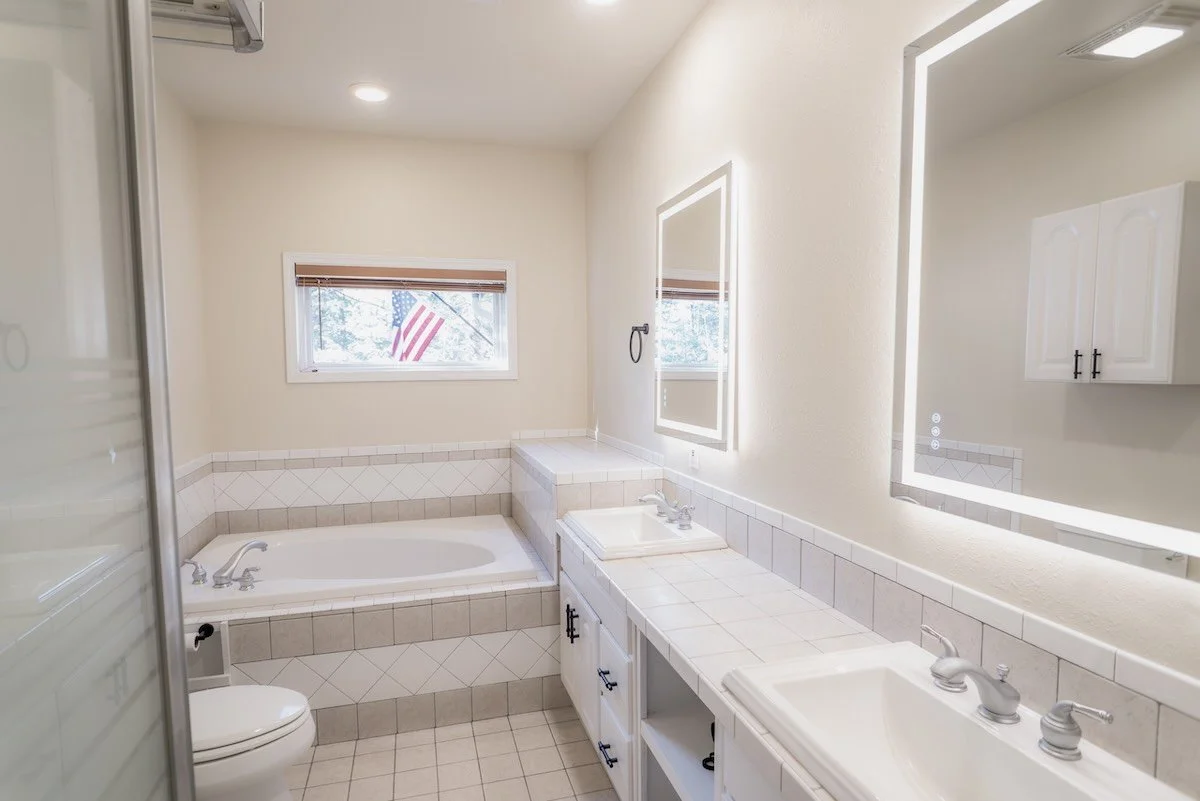 Primary bath
